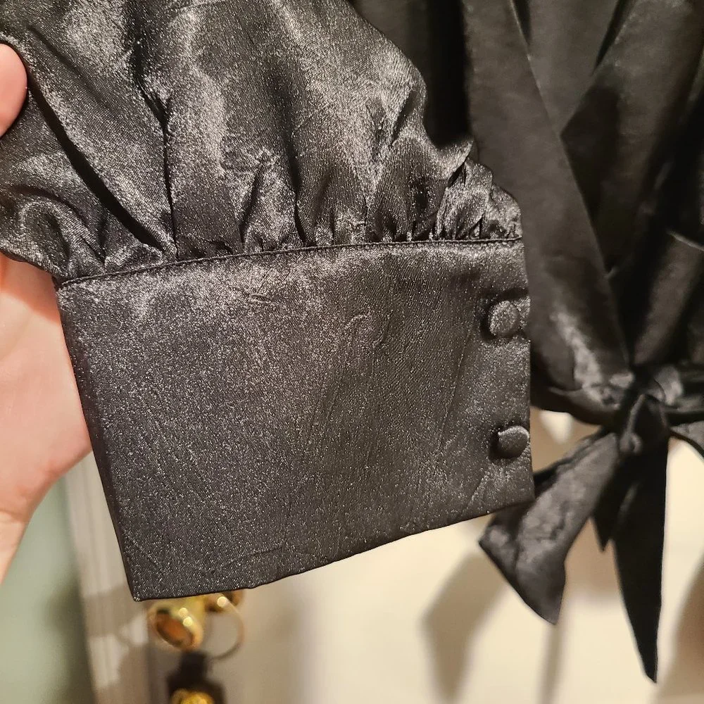 NWT Cozy Casual Black Wrap Blouse - Picture 3 of 5